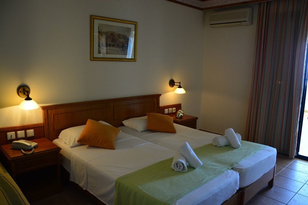 Castello Village Resort Sissi Eksteriør billede